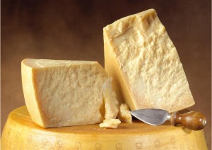 parmigiano_forma_e_trancio