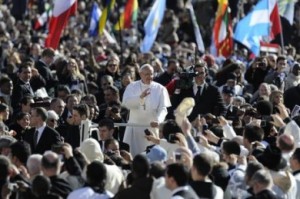 papa francesco in piazza