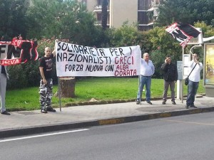 forza nuova nbapoli solidarietà ad alba dorata